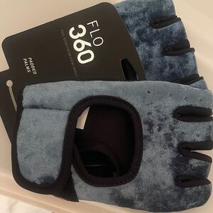 Blue Velvet Padded Fitness Gloves